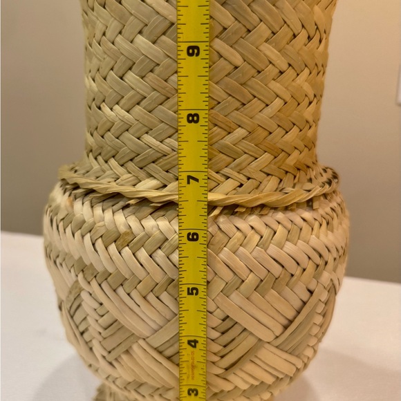 Handwoven Tarahumara Indian Natural Basket Vase 12” - Picture 7 of 8